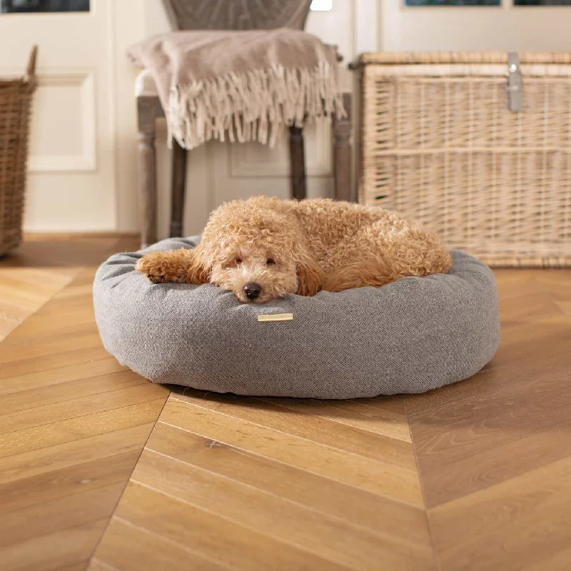 Donut Bed in Pewter Herringbone Tweed by Lords & Labradors