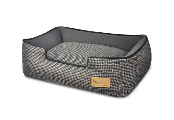 Houndstooth Lounge Bed